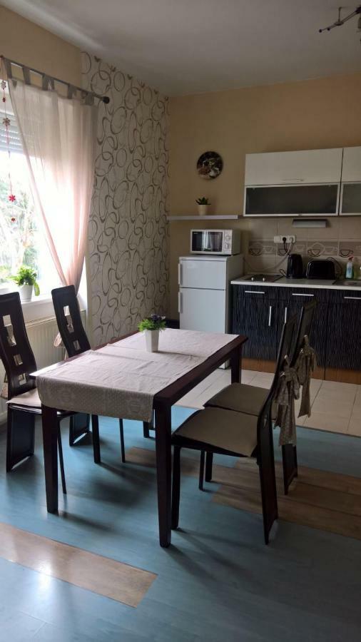 264 Lepes Vendeghaz Hotel Sárvár Екстериор снимка